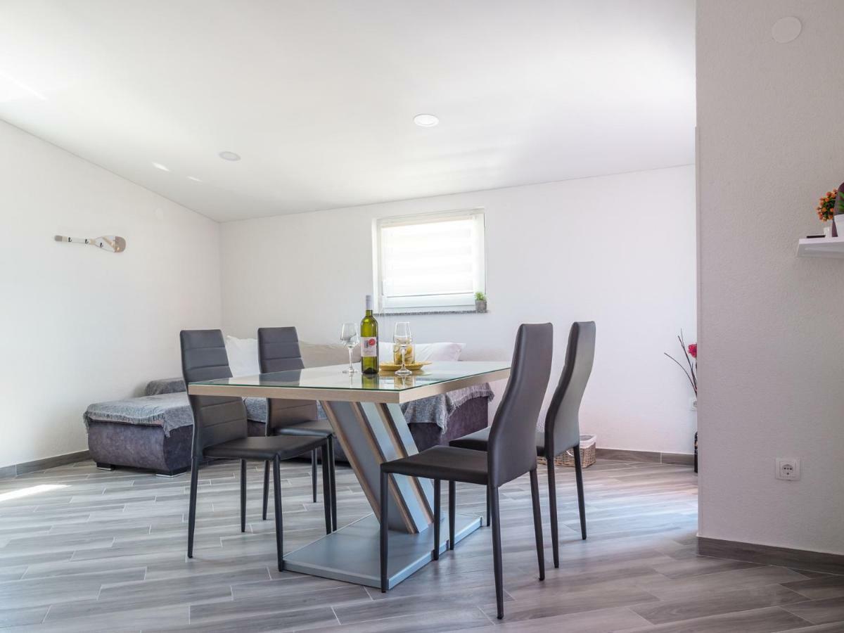 Apartment ˝Soleil˝ Vir Exterior foto